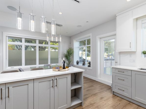 4 bedroom rental in Vancouver — photo 13