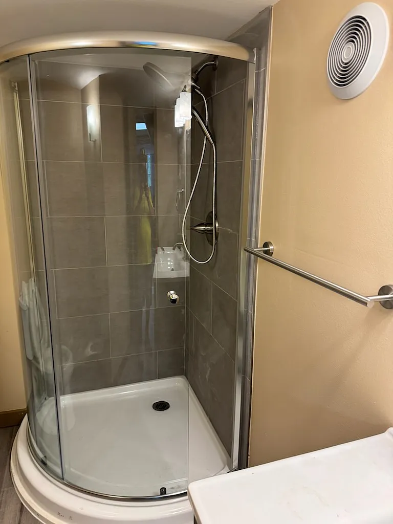 1 bed, 560 sqft, $1,600 — Photo 3