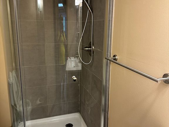 Shower enclosure