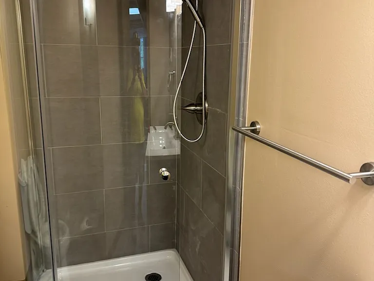 Shower enclosure