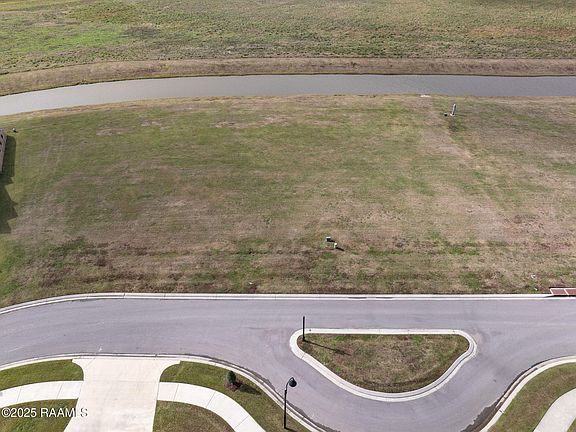 4th image of 116 Breakers Way