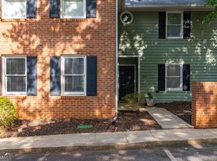345 Research Dr APT 220, Athens, GA 30605