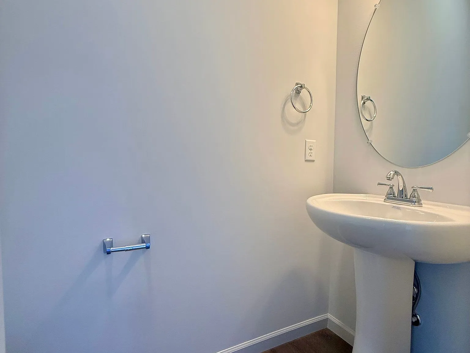 3 bed, 2.5 bath, 1553 sqft, $2,300 — Photo 4