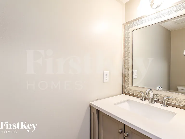 10104 Prosperity Point Ln — Photo 16