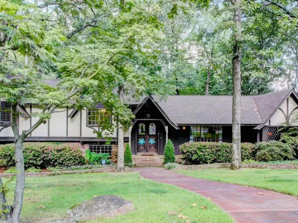 8 Violet Ct, N Little Rock, AR 72116