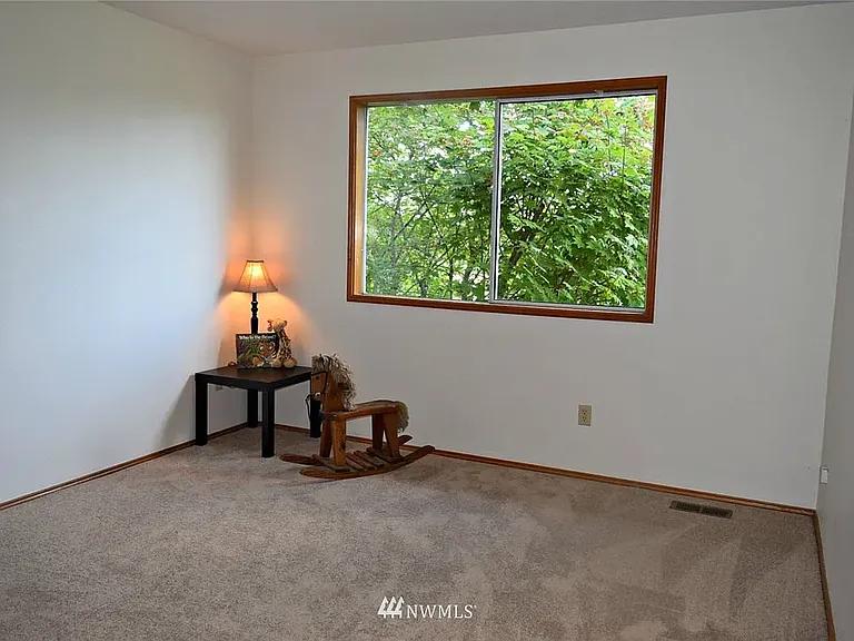 21336 NE 1st St — Photo 12