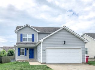 510 Oakmont Dr, Clarksville, TN 37042