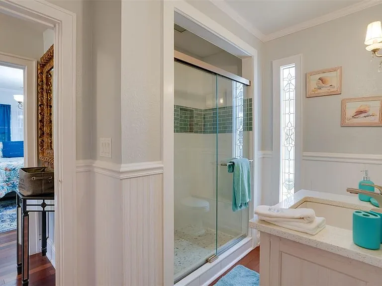 2390 Sheridan Rd — Photo 18