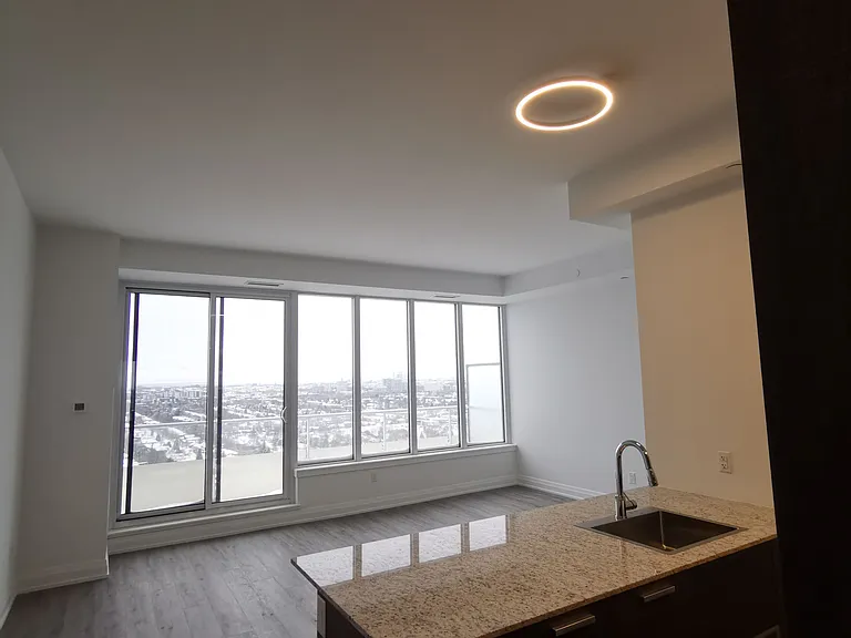 75 Canterbury Pl #Penthouse 605 — Photo 11
