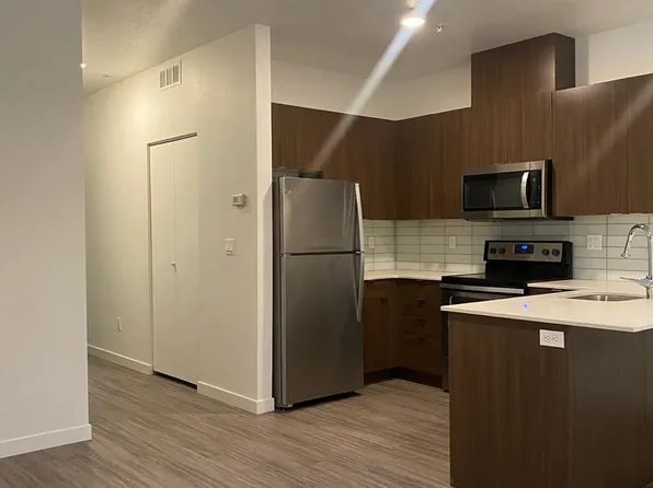 Jessup Place - 15plex, 450 NE Jessup St #1E, Portland, OR 97211