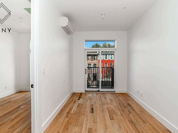 3rd image of 188 Pulaski St #3L