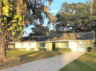 111 Phillips Dr, Seffner, FL 33584