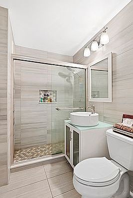 5th image of 100 W 93rd St APT 17B