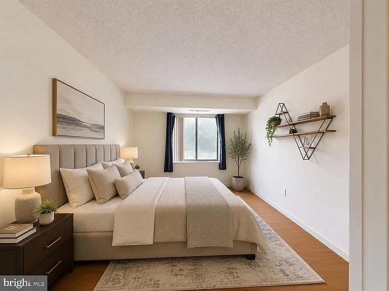 200 N Pickett St #207 — Photo 11