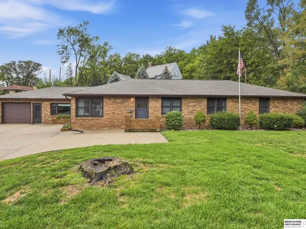 2423 Fontanelle St, Blair, NE 68008