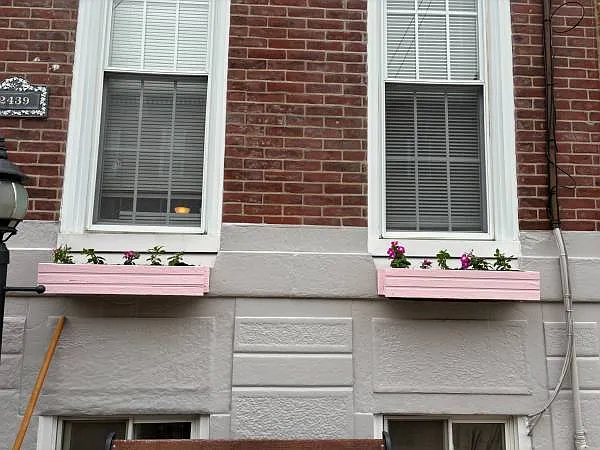 2439 E Hazzard St — Photo 3
