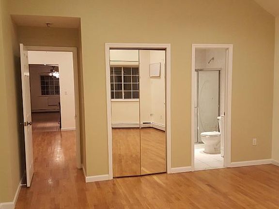 5th image of 560 Ellsworth Ave #3