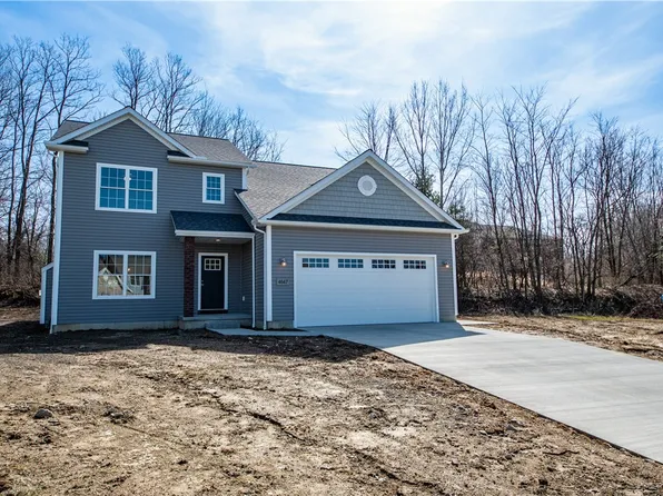 4647 Ledgewood Ct, Erie, PA 16511