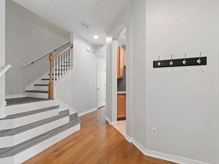 8141 Stone Leaf Ln — Photo 13