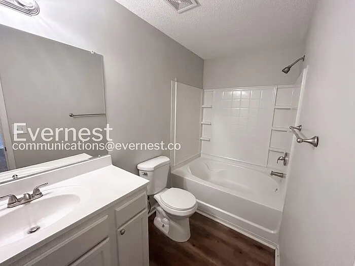 8648 Thomas Ln — Photo 9
