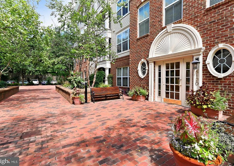 1st image of 5120 Donovan Dr APT 206