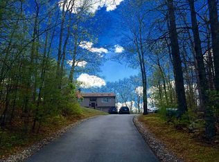 922 Carrs Trl, Coventry, RI 02827