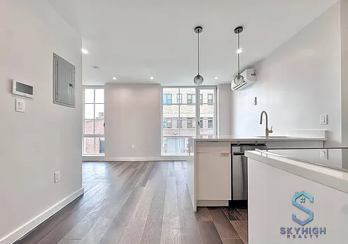 160 20th St Photo 1