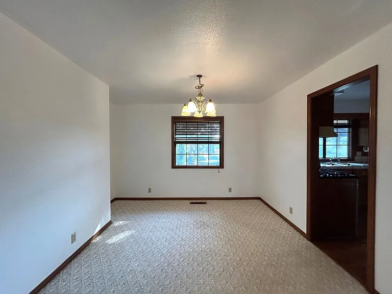 12334 Craig Ave — Photo 5