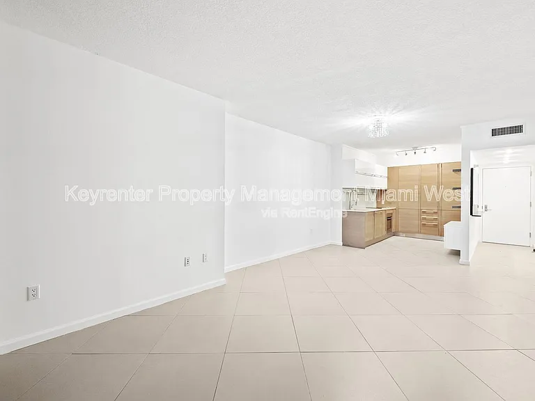 1750 N Bayshore Dr #3312 — Photo 13