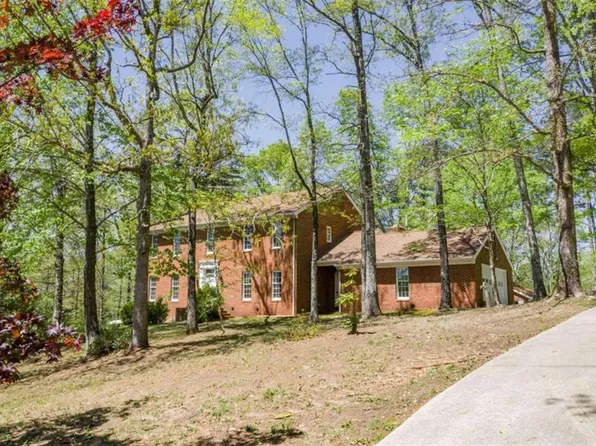 163 Sweetwater Dr, Clarkesville, GA 30523