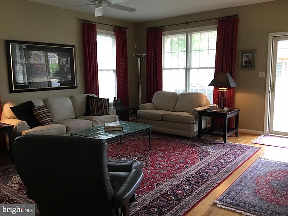 2nd image of 651 Trafalgar Dr