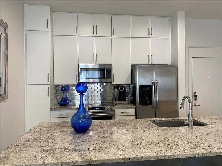 1901 Post Oak Blvd #3503 — Photo 24
