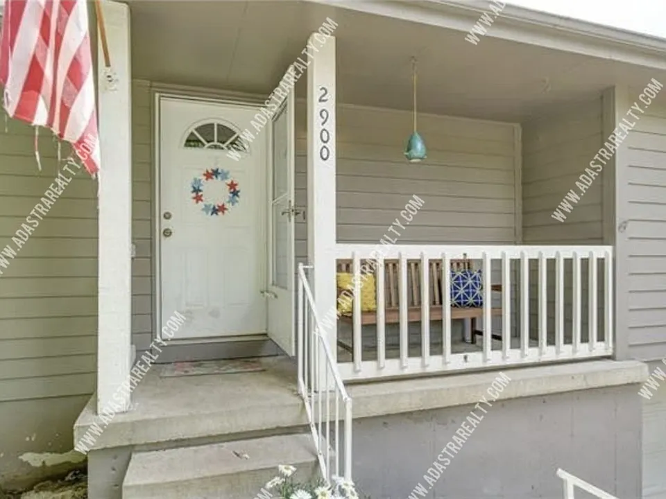 2900 SE 6th St