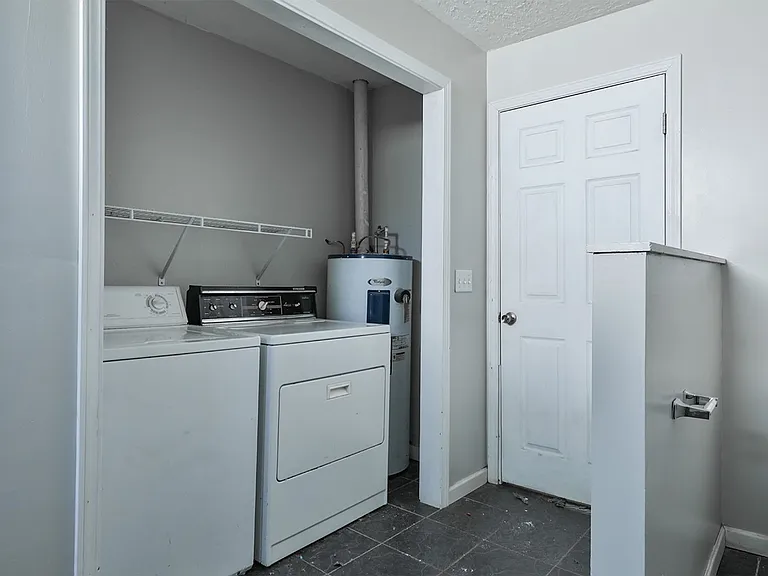 212 Church St — Photo 7