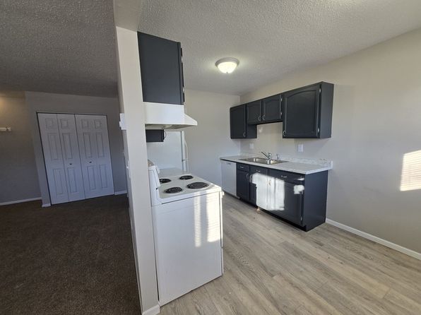 510 Lewis Ave E #104