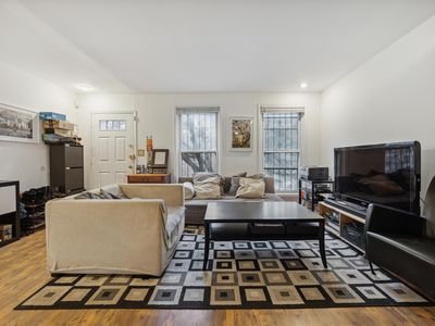 224 Grand St, Jersey City, NJ, 07302