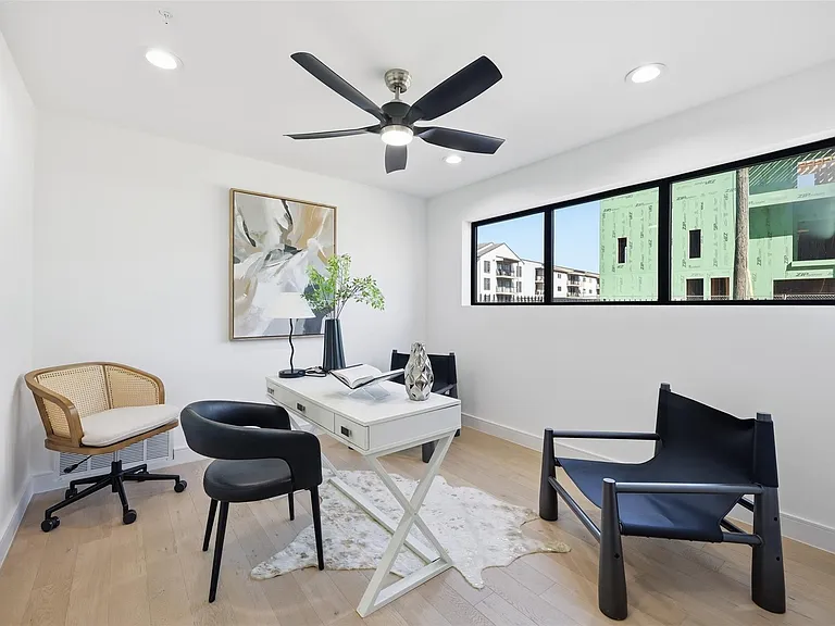 4635 Manett St #101 — Photo 5