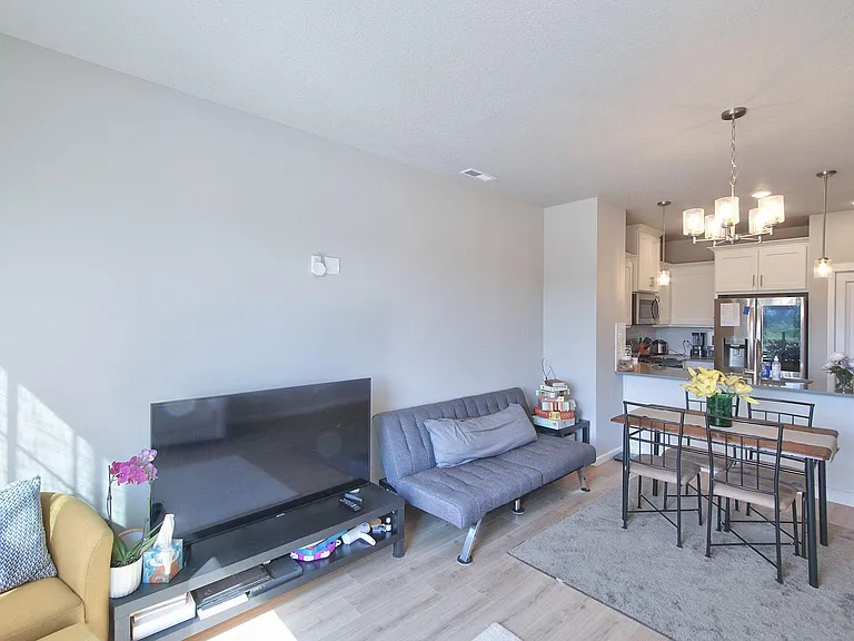 7008 SE Frasier Ln — Photo 3