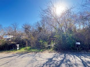 7065 Darling St, Azle, TX 76020