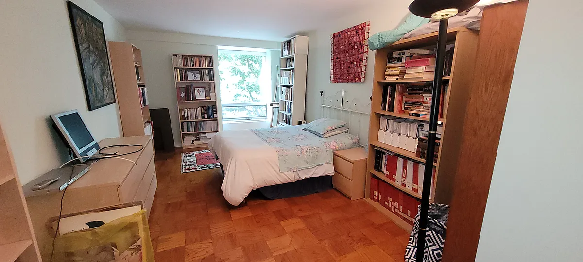 Photo 2 of 7 - 1435 4th St SW #B306 - Washington, DC Building Photo - 1435 4th St SW #B306