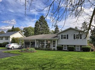 664 Elmgrove Rd, Rochester, NY 14606