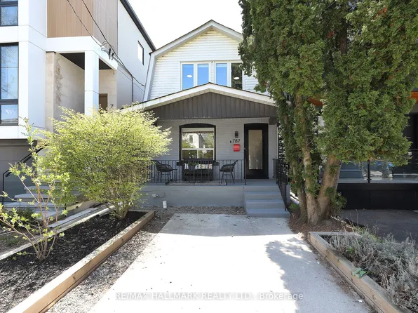 787 Sammon Ave, Toronto, ON M4C 2E6