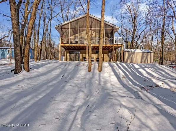 124 Fern Ridge Rd, Blakeslee, PA 18610