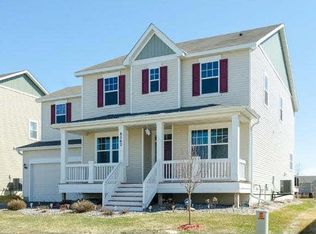 8562 Magnolia Ln, Osseo, MN 55369