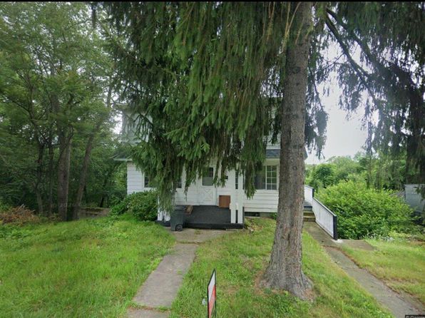 826 Moltke Ave