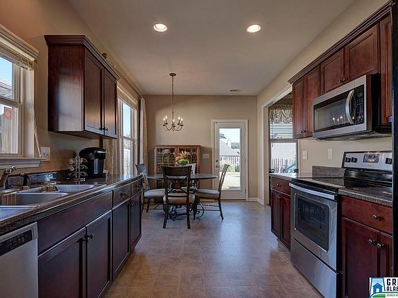 5th image of 4435 Sierra Ln