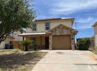 1820 Mustang Island Dr, Laredo, TX 78045