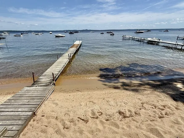 (undisclosed Address), Naples, ME 04055