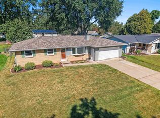 1016 Chantel St, Green Bay, WI 54304