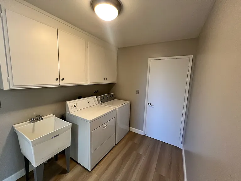 20607 Russell Ln — Photo 19
